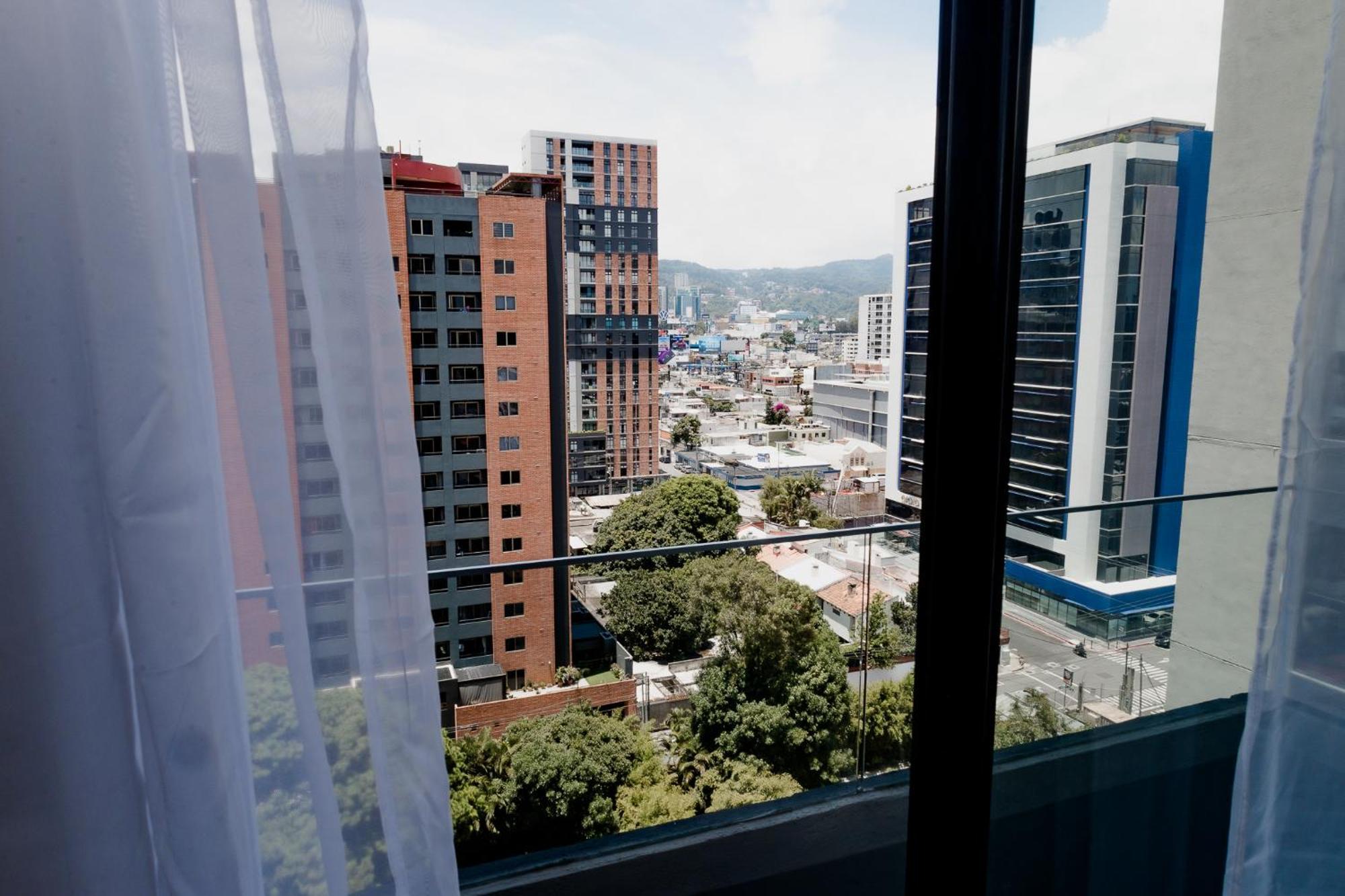 Apartamento De Lujo En Zona 10 جواتيمالا المظهر الخارجي الصورة